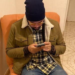 Meet your Posher, Omar